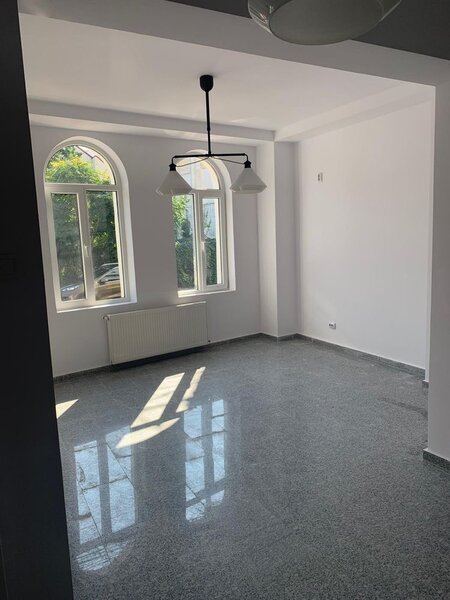 Mihai Eminescu  Casa D+P+1+M 355 mp 9 camere birouri clinica sediu firma